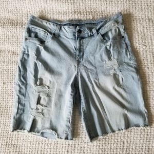 Light Bermuda Shorts